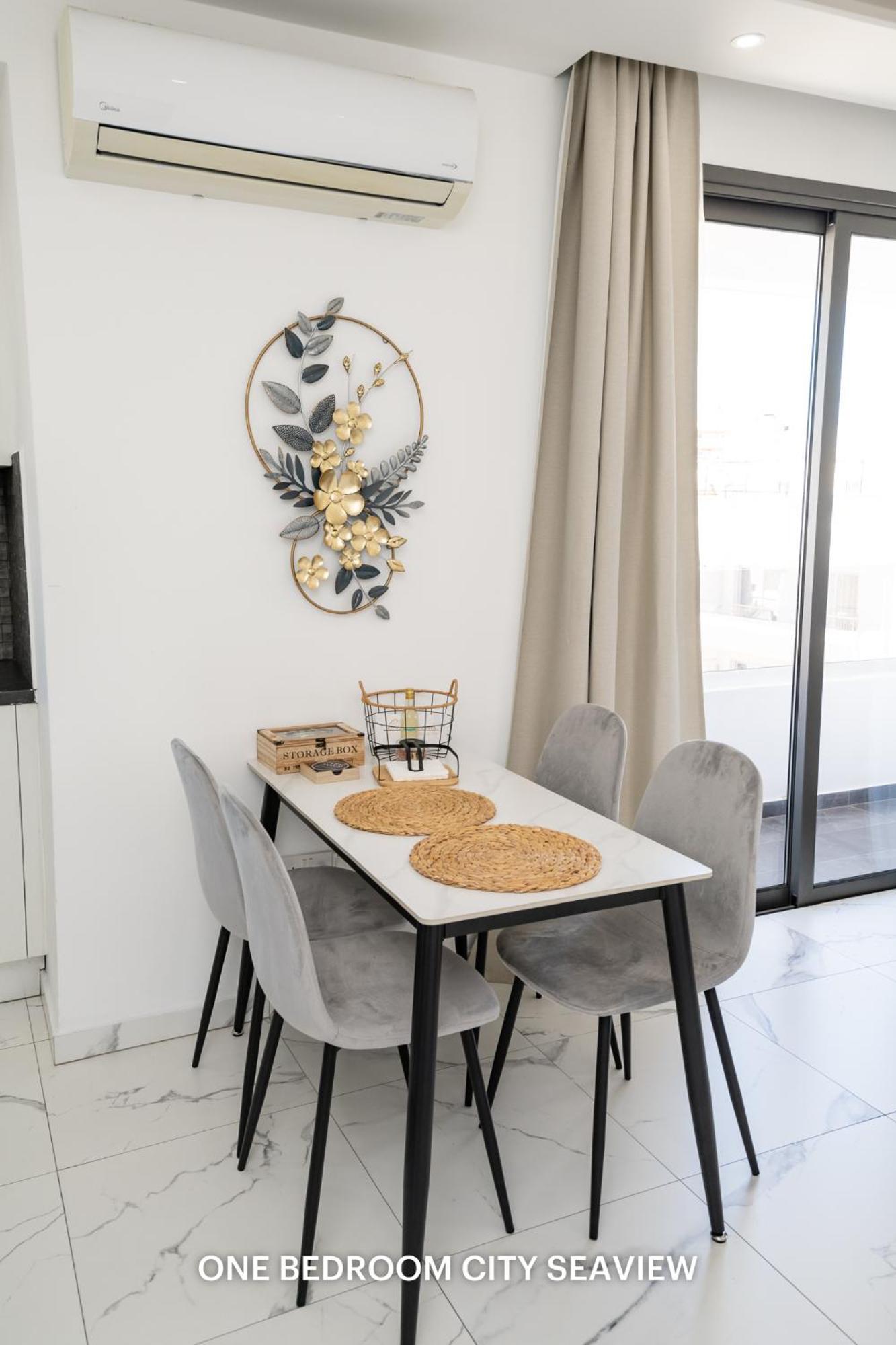 Lazuli City & Seaview Apartments Larnaca Exterior photo