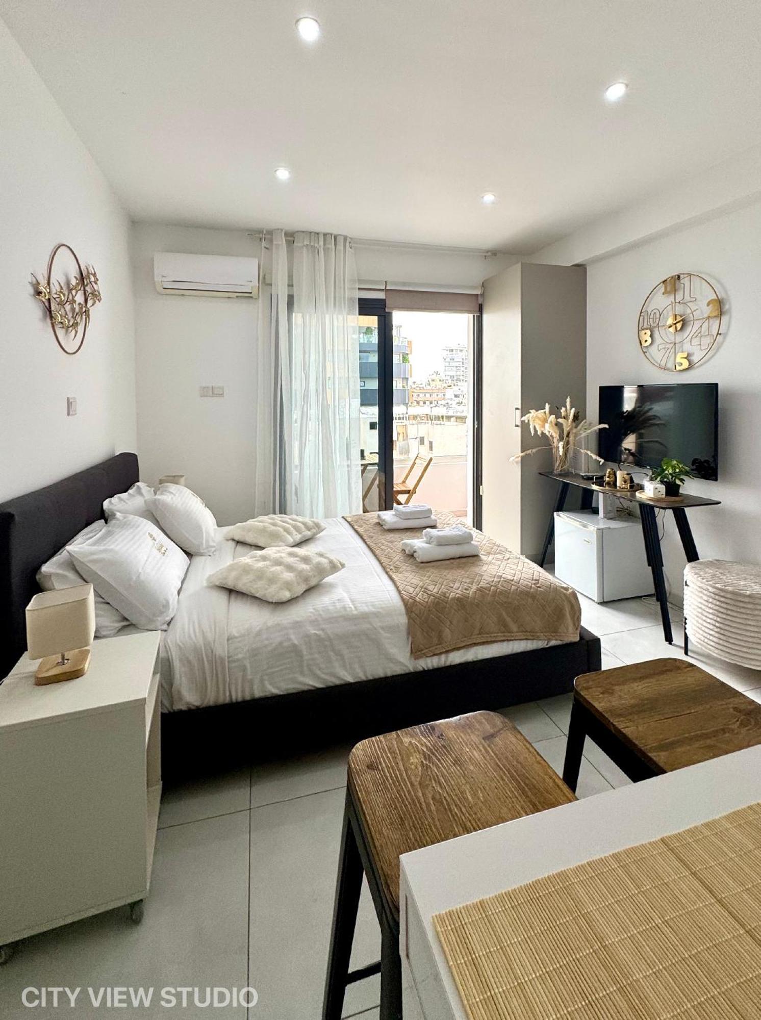 Lazuli City & Seaview Apartments Larnaca Exterior photo